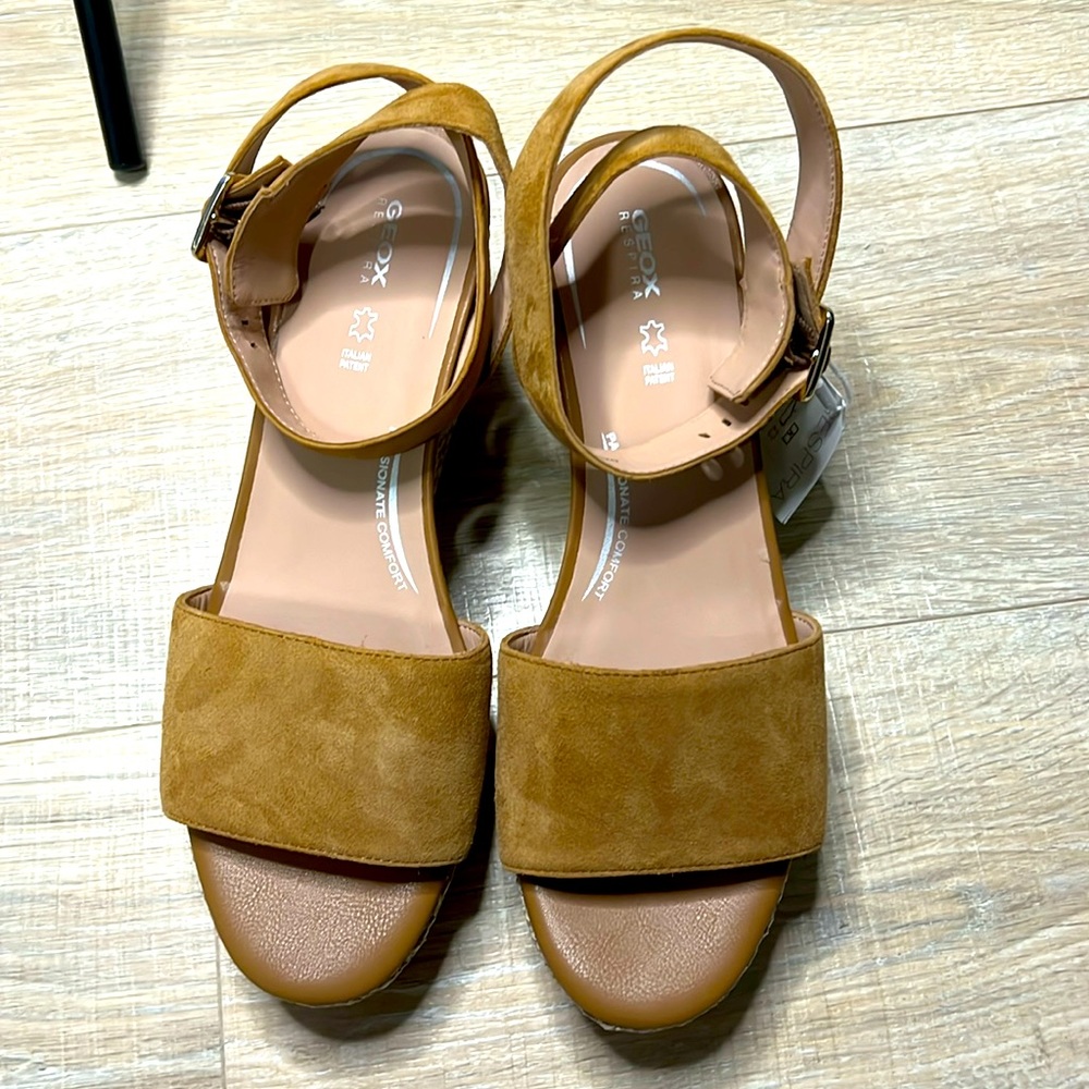 Brand New Geox Sandals D Lipari A Goat Suede Size 10 (40EU)